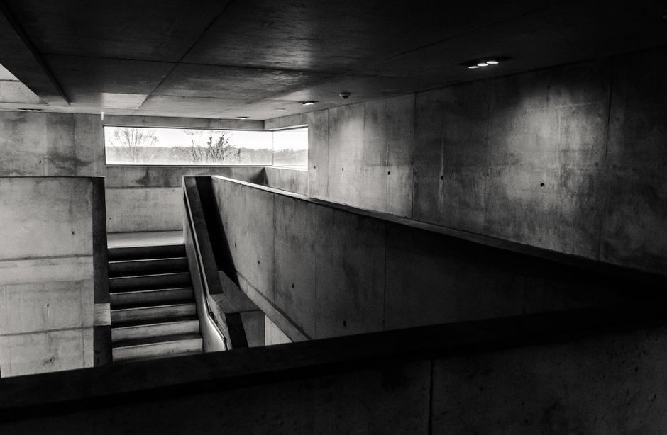 Béton ciré escalier : rendu, pose et prix