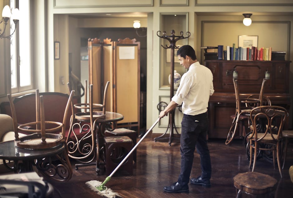 Comment nettoyer un parquet (sans l'abîmer)