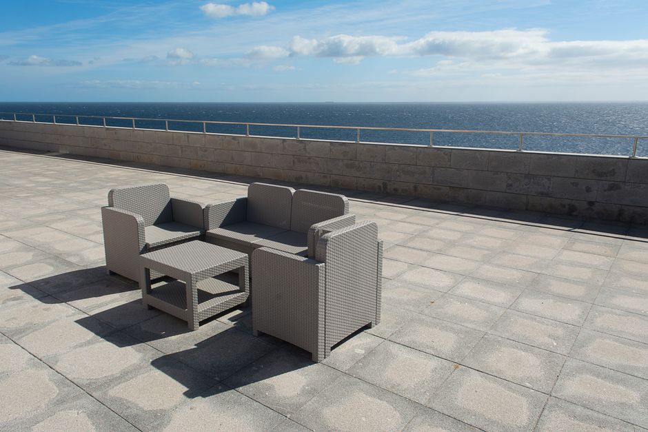 Dalle de terrasse : types, pose et prix